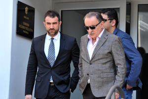 Sud ne uspijeva da Mujoviću uruči poziv