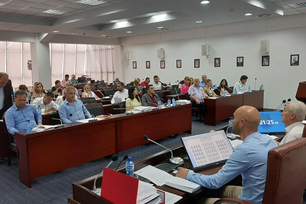 Sa sjednice SO Tivat, Foto: Siniša Luković