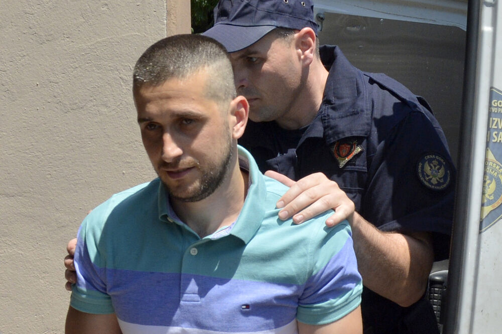 Bešovića dovode u sud, Foto: Luka Zeković