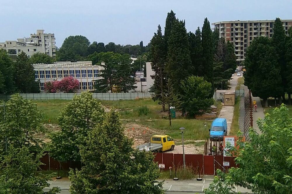 Počela rekonstrukcija: Danas u Baru, Foto: Radomir Petrić