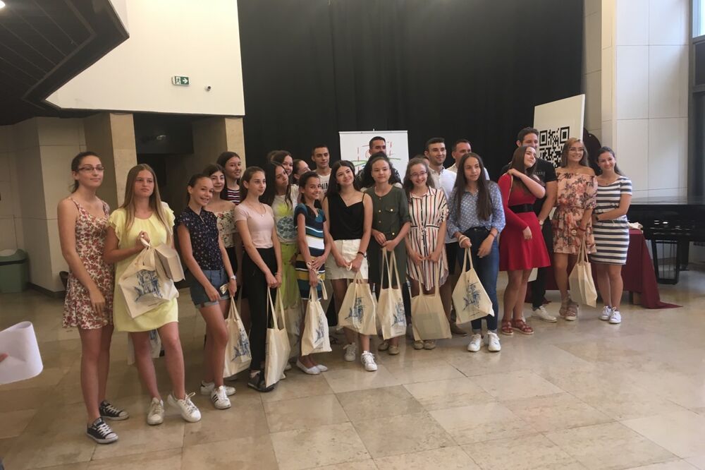 Nagrađeni đaci, Foto: Slavica Kosić