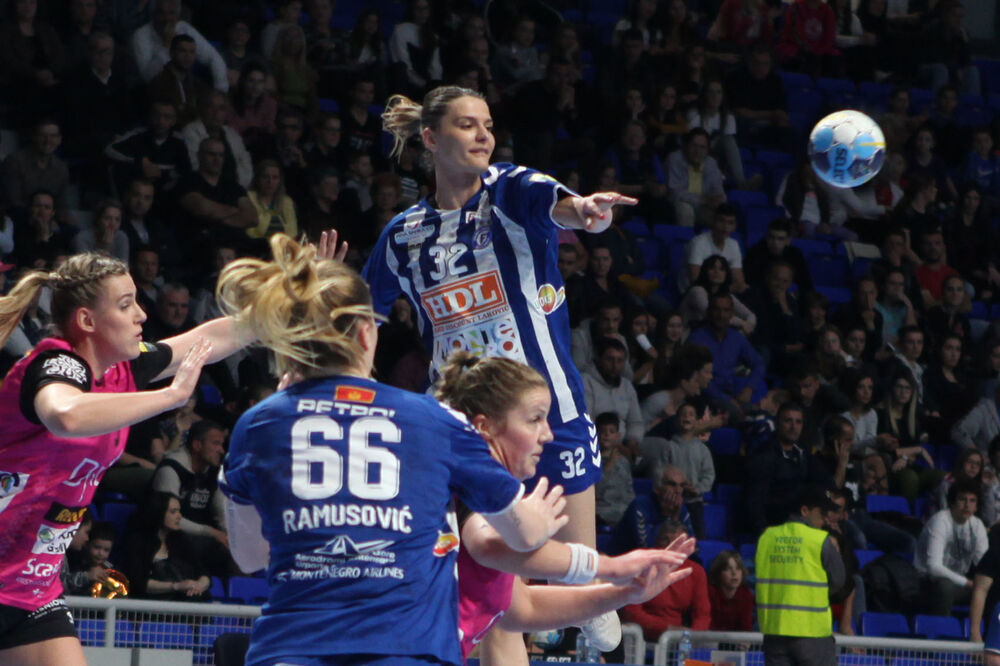 Sa meča Budućnost - Vajpers, Foto: Luka Zeković