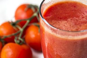 Japanci kažu: Sok od paradajza snižava krvni pritisak
