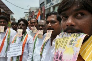 Indijci traže od političara - vratite novac koji smo vam dali kao...