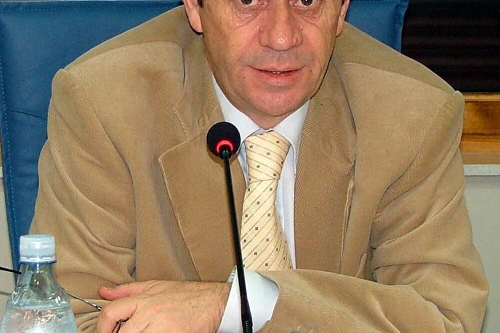 Fond isplatio otpremnine, pa tek  “otkrio” da su one već isplaćene: Đečević, Foto: Arhiva "Vijesti"