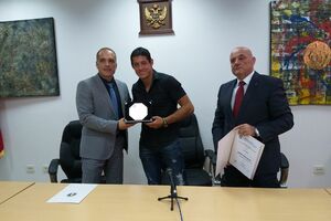 Zlatna plaketa za Srđana Mrvaljevića