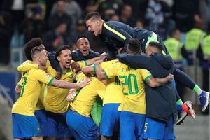 Brazil poslije penala bolji od Paragvaja: "Karioke" u polufinalu...