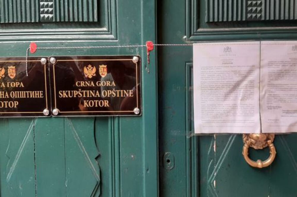 Prostorije SO Kotor zapečaćene su 24. juna, Foto: Siniša Luković