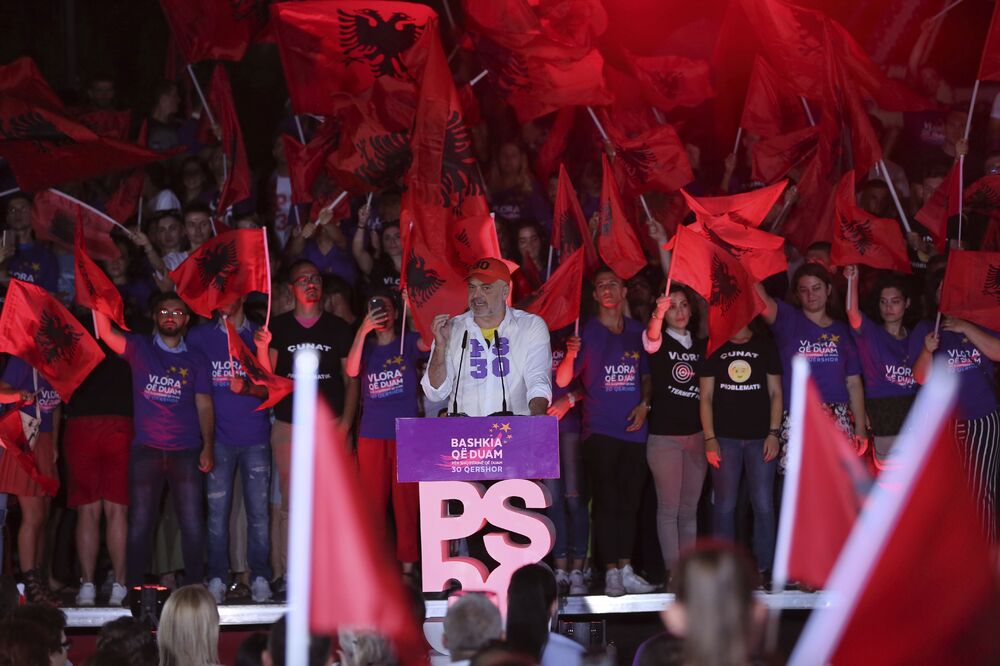 Rama na skupu, Foto: AP