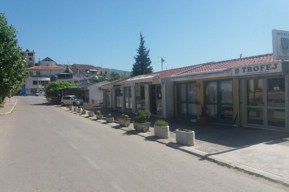 Sporni objekti, Foto: Privatna arhiva