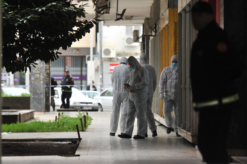 Uviđaj nakon ubistva, Foto: Savo Prelević