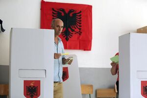 "Parodija demokratije": U Albaniji glasalo 21,6 odsto birača