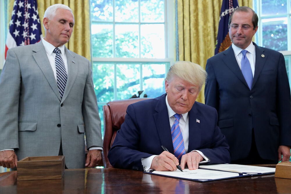 Tramp u Ovalnom kabinetu, Foto: Reuters