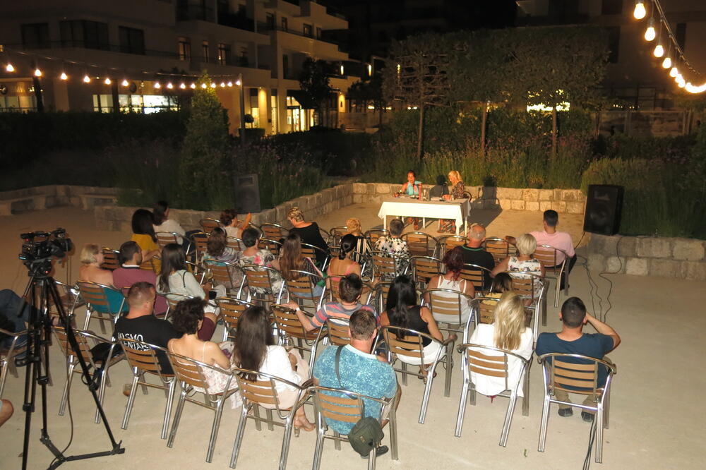 Sa promocije monografije u Tivtu, Foto: Siniša Luković