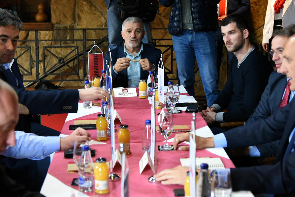 Koga obavezuje Sporazum o budućnosti: Sa sastanka lidera opozicije i Pokreta Odupri se, Foto: Boris Pejović