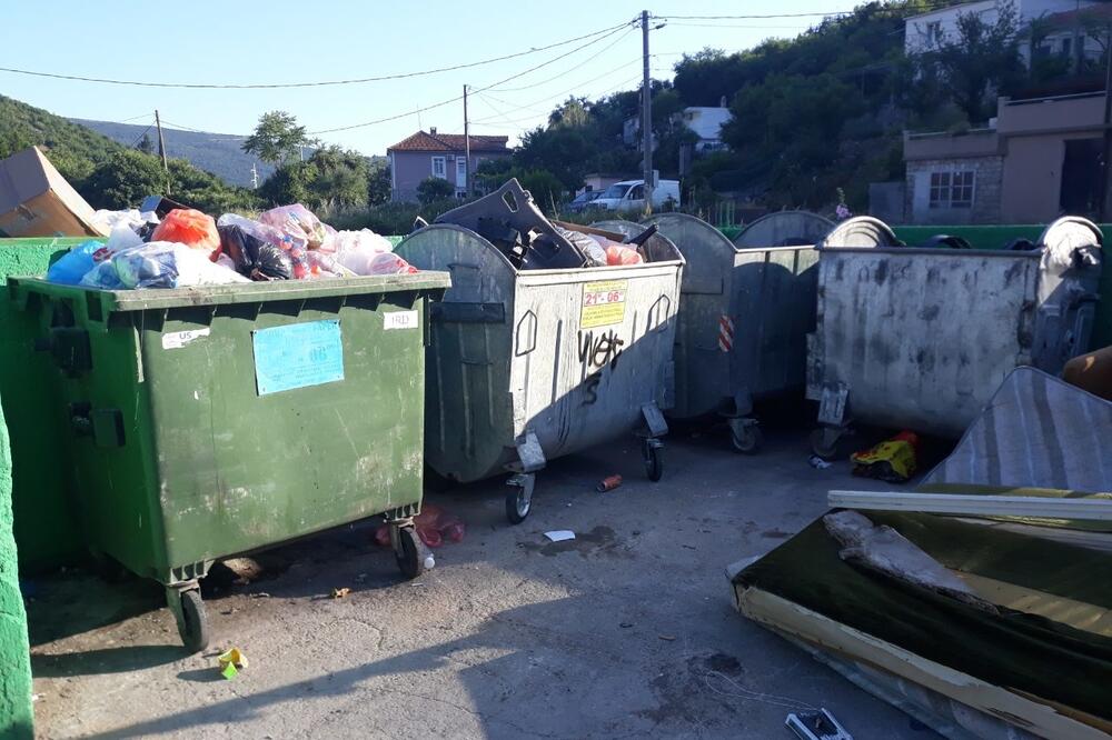 Gosti odlaze zbog smeća, Foto: Privatna arhiva