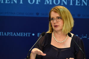 Bošnjak: Osjećam se poniženo, Bulatović trebao da bude sahranjen...