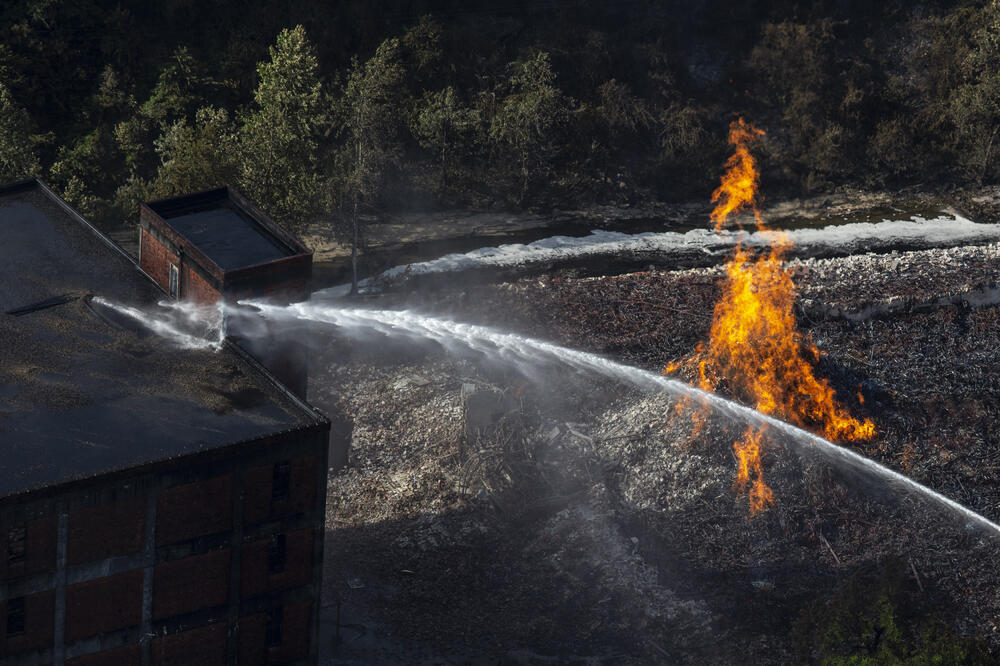 Požar u skladištu burbona u američkoj državi Kentaki, Foto: Reuters
