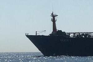 Gibraltar zadržao supertanker: Sumnja se da nosi naftu za Siriju