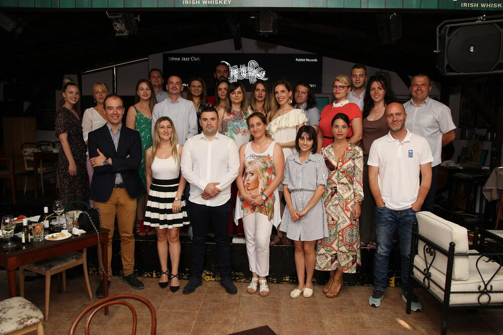 Sa uručenja diploma, Foto: CGO