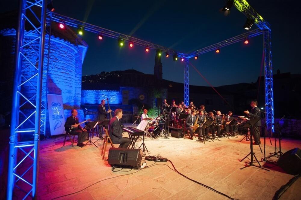 Sa Grada teatra, Foto: Grad teatar