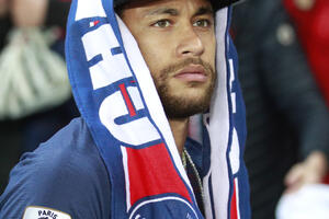 Istina o Barseloni i Nejmaru: Želi da ide, ne žele da ga puste i...