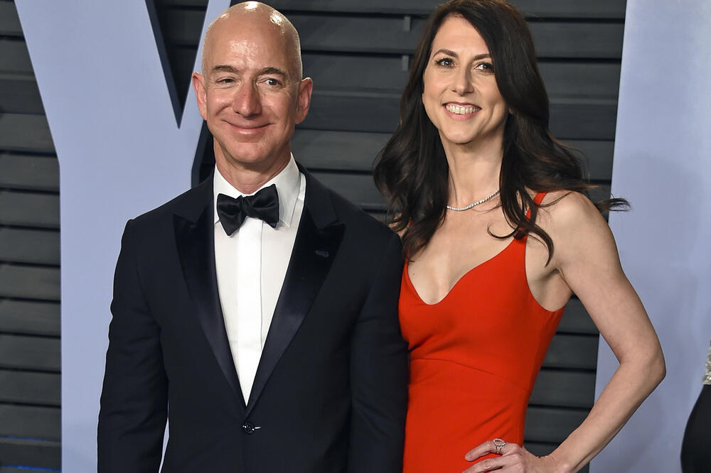 Džef i Mekenzi Bezos, Foto: AP