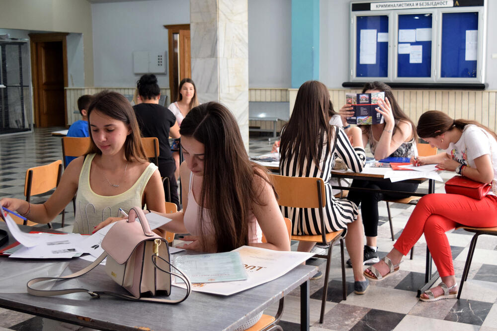 Upis studenata na Pravnom i Ekonomskom fakultetu, Foto: Luka Zeković