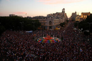 Više od 400.000 ljudi na Paradi ponosa u Madridu
