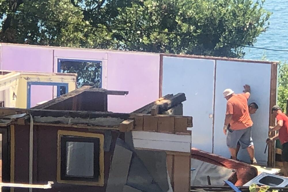 Počelo uklanjanje baraka, Foto: Samir Adrović