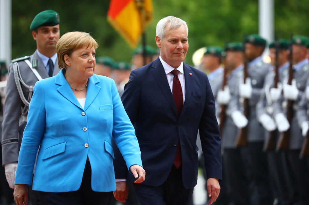 Merkel i Rine, Foto: Reuters