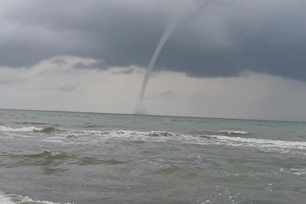 Pijavica snimljena u blizini Ravene, Foto: Reuters