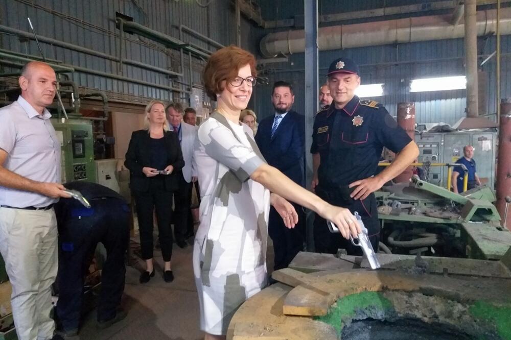 Sa obilježavanja Međunarodnog dana uništavanja oružja, Foto: Svetlana Mandić