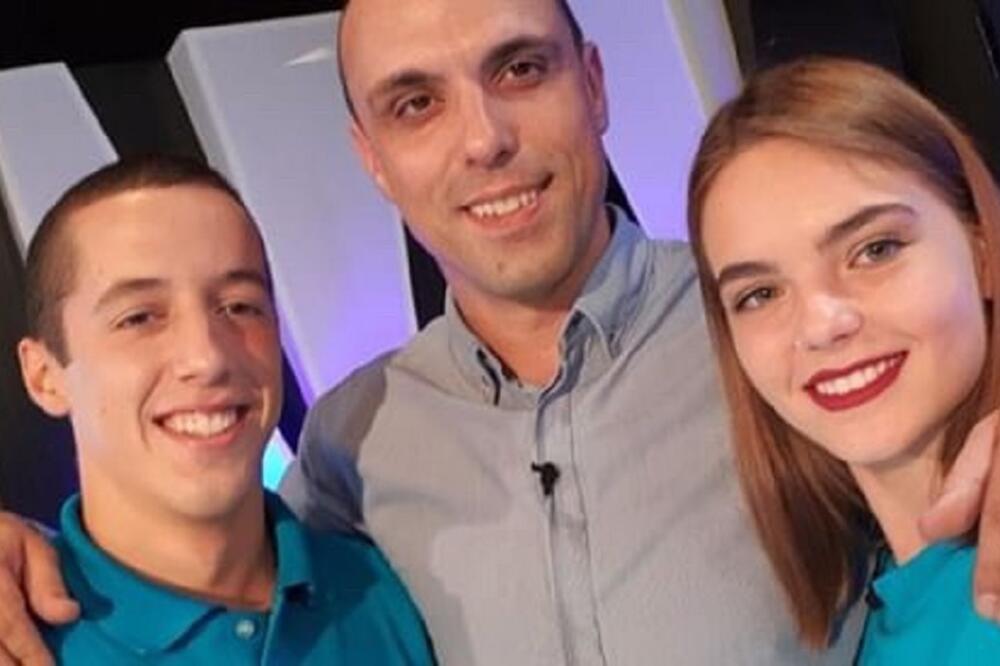 Komnenić sa volonterima Unicefa, Foto: UNICEF