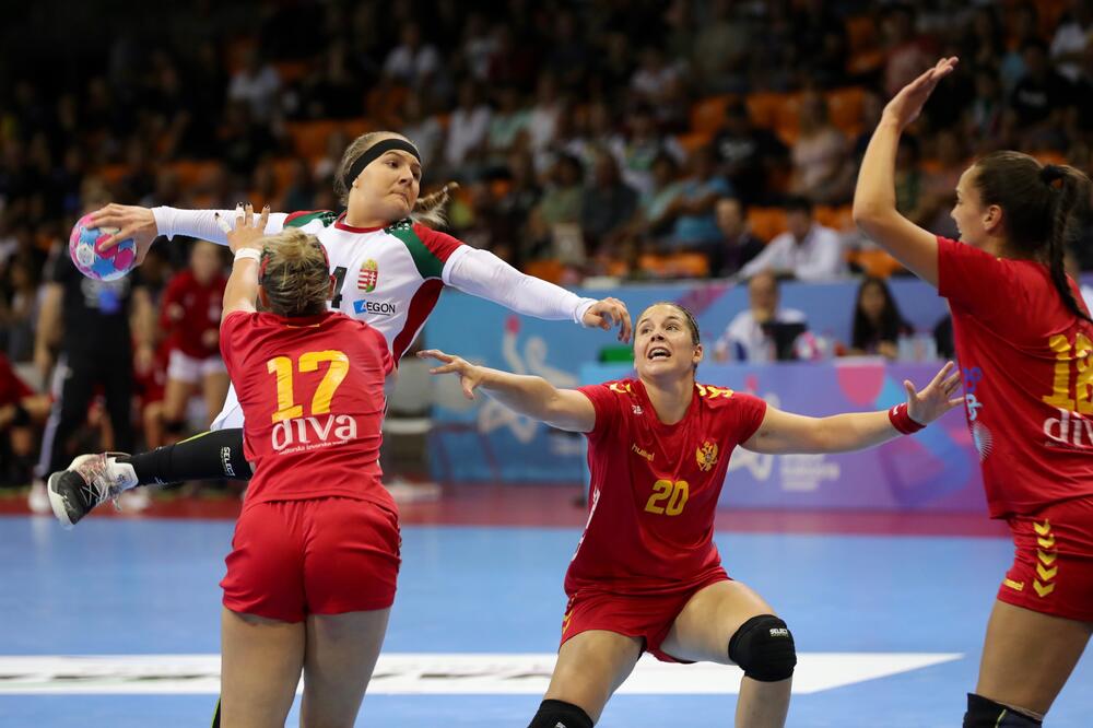 Sa današnjeg meča Crna Gora - Mađarska, Foto: Peter Cseh/www.w19euro2019.com