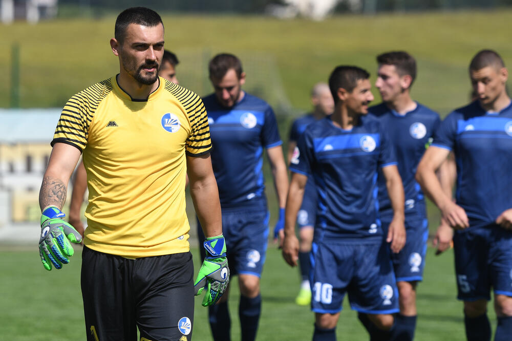 Briljirao u Bratislavi: Vladan Giljen, golman Sutjeske, Foto: Savo Prelević