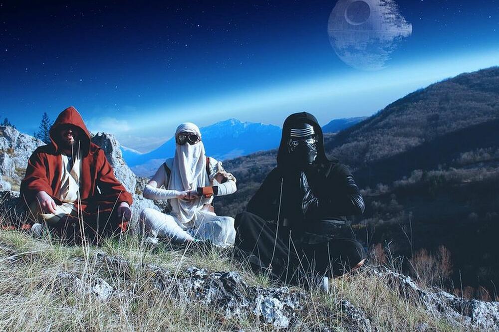 Niški džedaji, Foto: Džedajski pokret