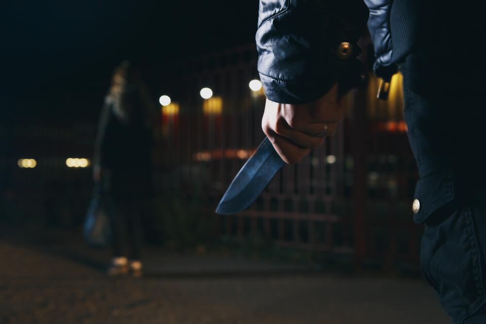 Nožem prijetili, pa otimali novac (ilustracija), Foto: Shutterstock
