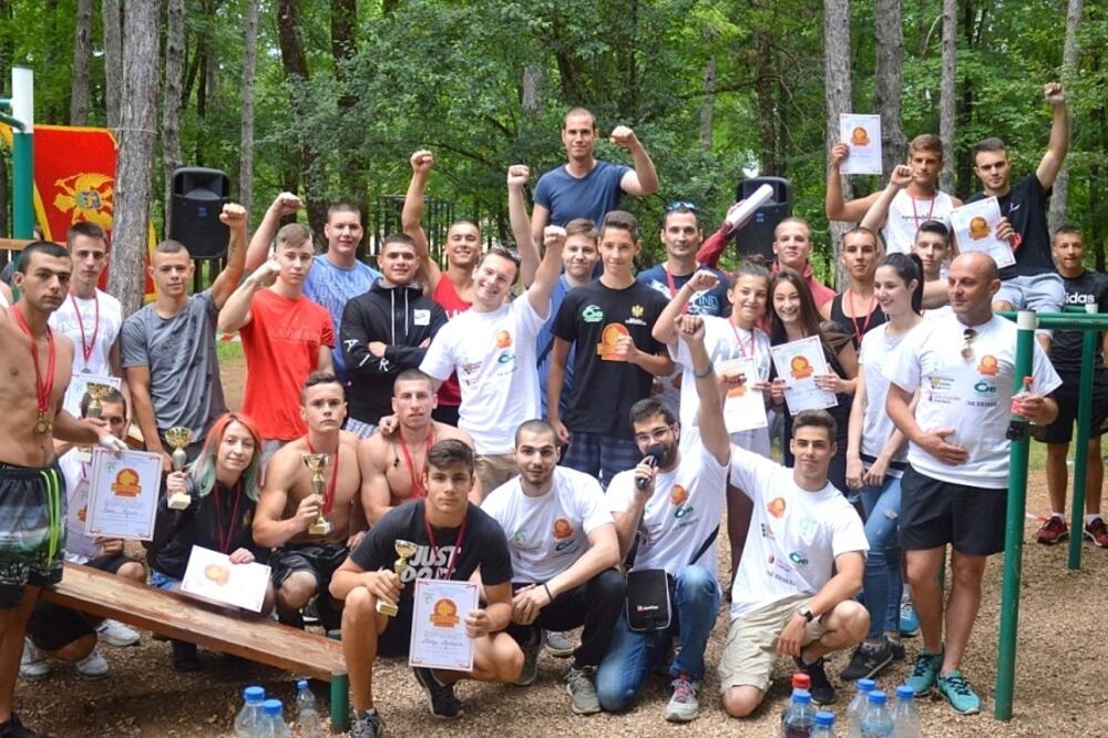 Učesnici street workout & calisthenics takmičenja, Foto: Privatna arhiva