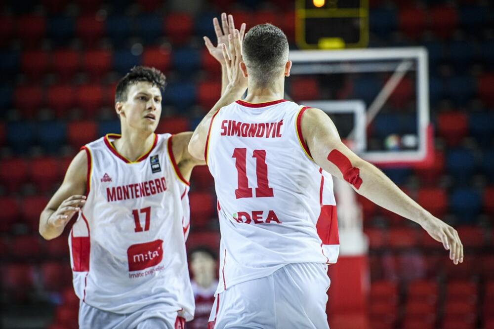 Žižić i Simonović, Foto: FIBA