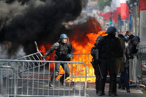 Pariz: Situacija se smirila nakon sukoba demonstranata i policije
