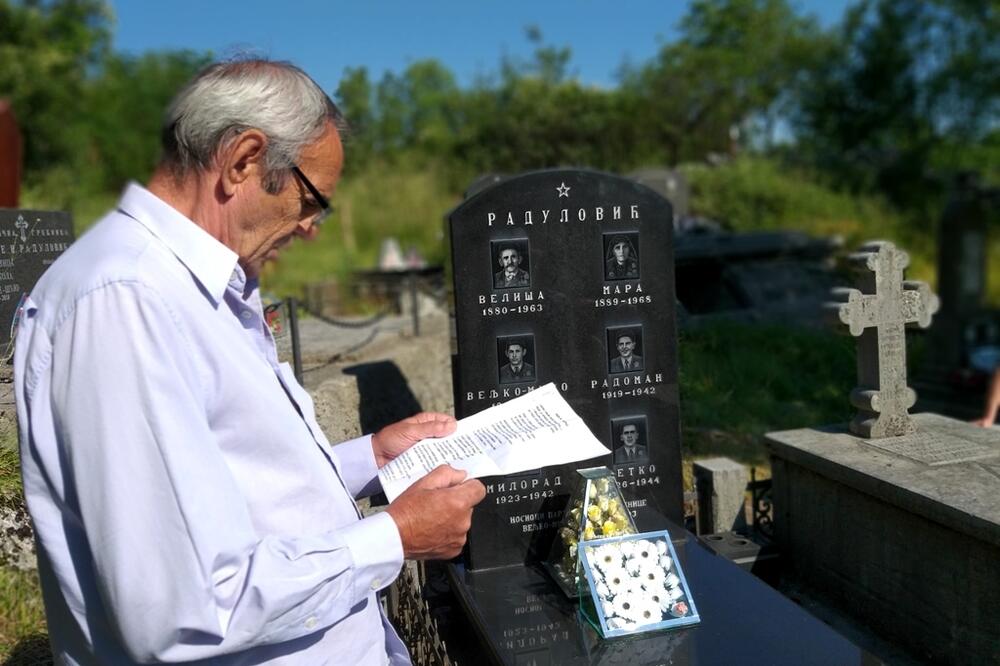 Juče na groblju, Foto: Svetlana Mandić