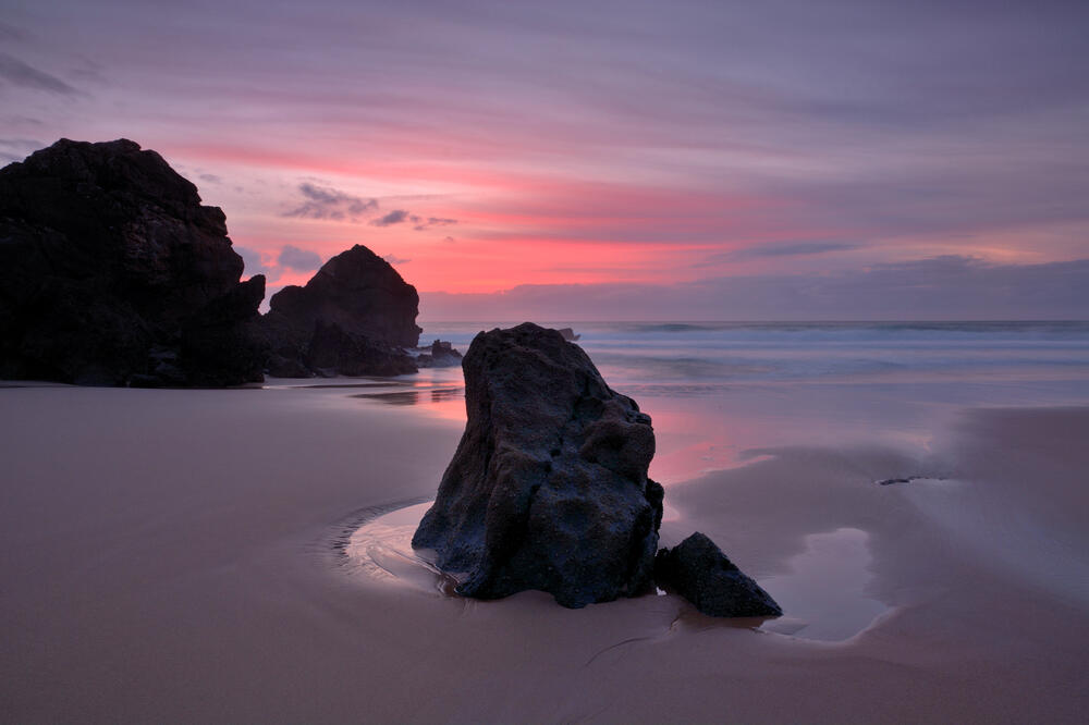 Ne mora biti ljeto da bi vas ove plaže oduševile... Jednako su magične ako ih posjetite u bilo koje doba godine. Kroz našu galeriju obiđite neke od sjajnih plaža Madagaskara, Portugalije, Meksika...