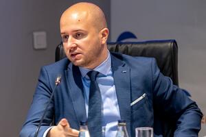 Zečević: Prosječan stanovnik Crne Gore sebi nesvjesno odriče ulogu...