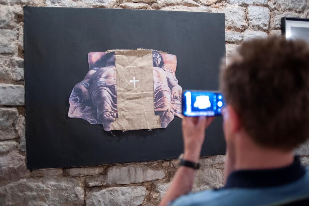 Sa izložbe Dimitrija Popovića u Budvi, Foto: Grad teatar