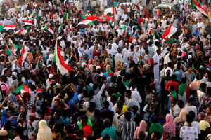 Sudan: Vojska i prodemokratski pokret potpisali sporazum o podjeli...