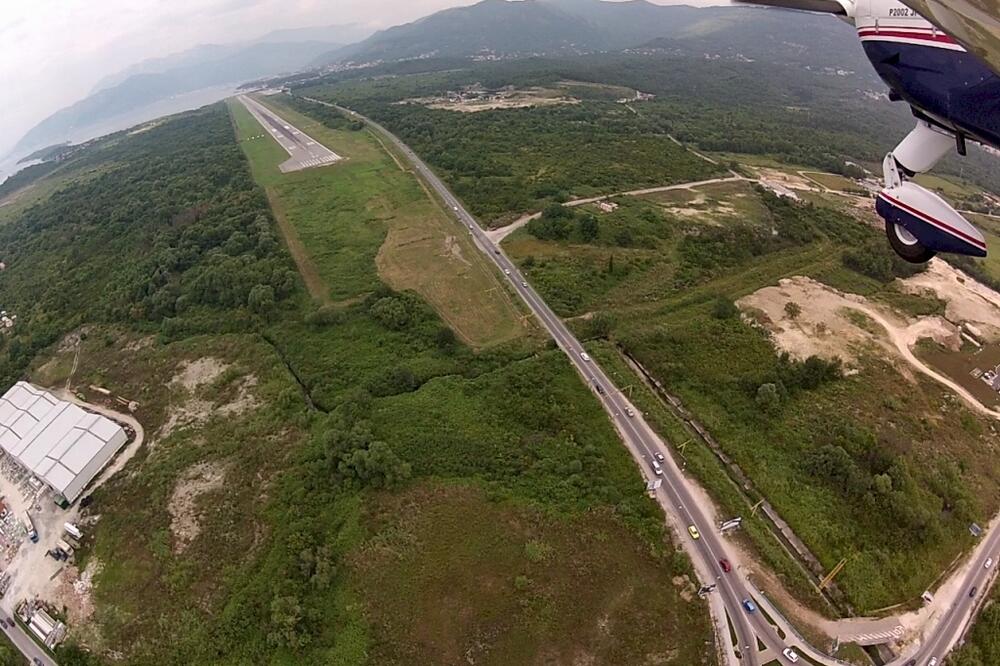 Aerodrom Tivat, Foto: Siniša Luković
