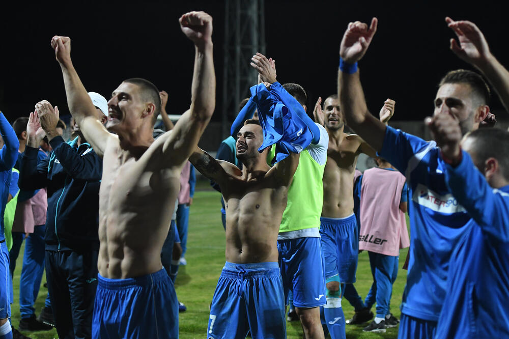 Slavlje fudbalera Sutjeske, Foto: Savo Prelević