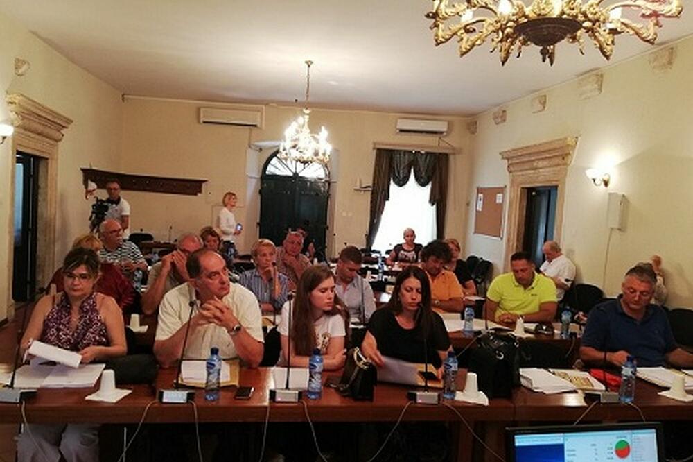 Sa sjednice SO Kotor, Foto: Radio Kotor