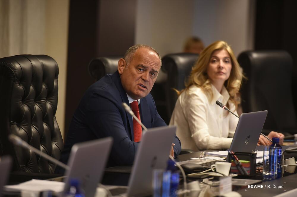 Potpredsjednik Vlade i ministar poljoprivrede i ruralnog razvoja Milutin Simović, Foto: Gov.me